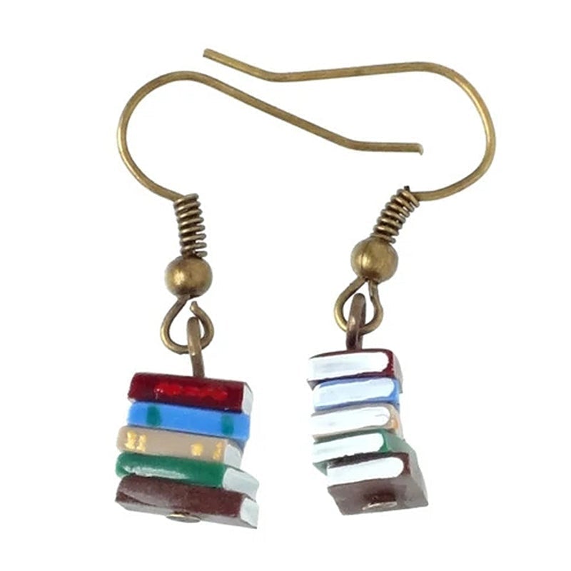 Boucles D'oreilles De Pile De Livres